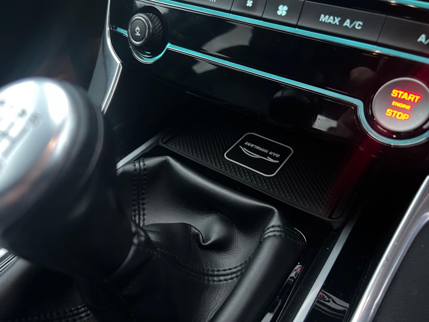 Used Jaguar XE 2016 for sale - 76397969: Photo 29