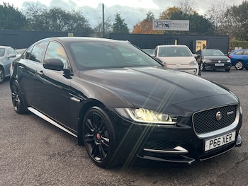 Used Jaguar XE 2016 for sale - 76397969: Photo