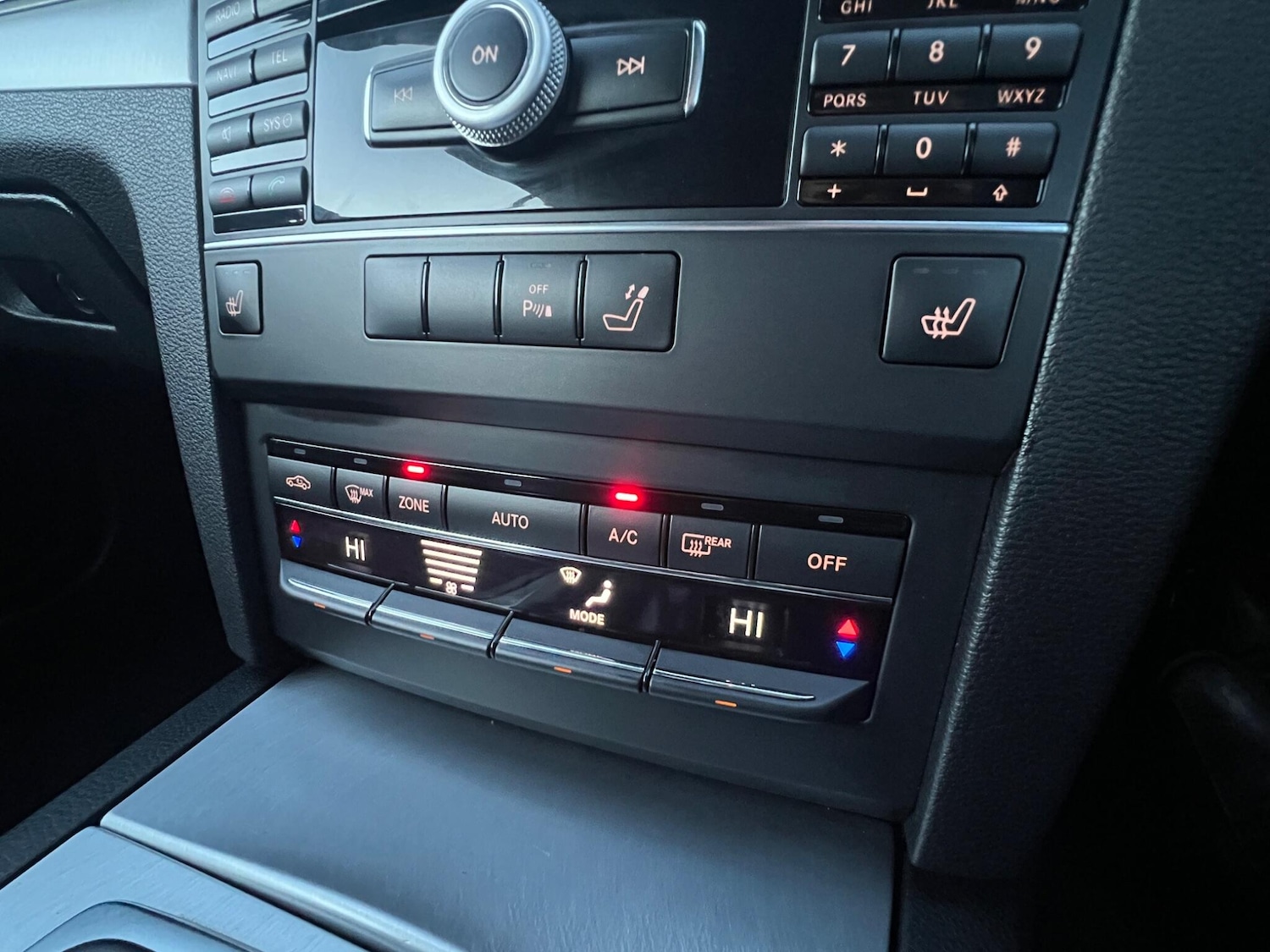 Used Mercedes-Benz E Class 2011 for sale - 77116621: Photo 22