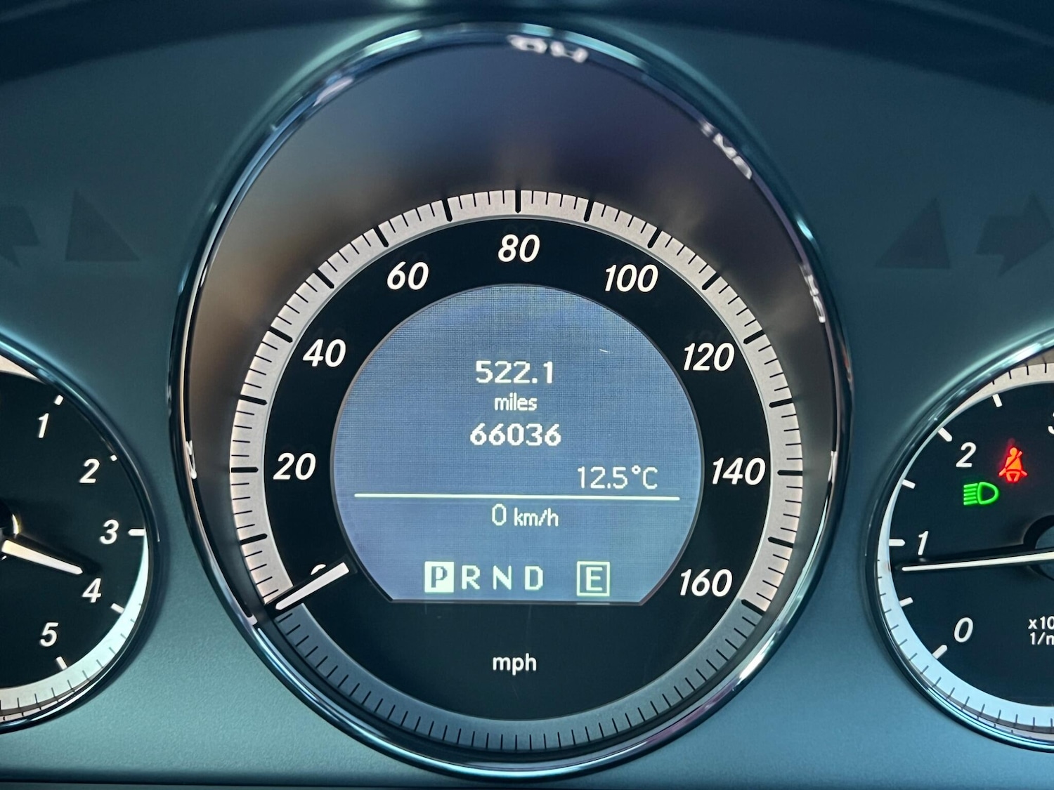 Used Mercedes-Benz E Class 2011 for sale - 77116621: Photo 28