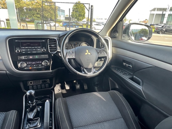 Used Mitsubishi Outlander 2017 for sale - 76179336: Photo 13