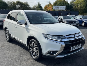 Used Mitsubishi Outlander 2017 for sale - 76179336: Photo 2