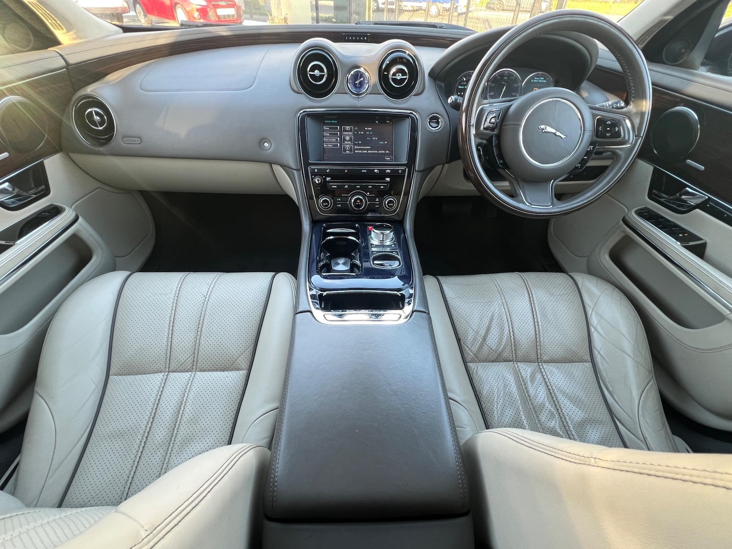 Used Jaguar XJ 2011 for sale - 77116624: Photo 26