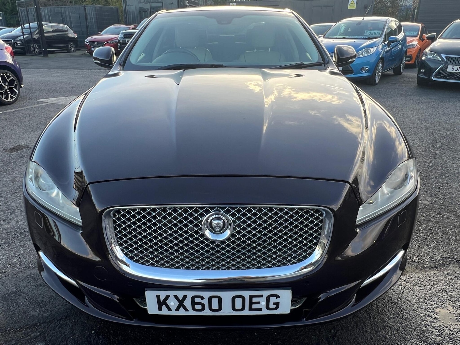 Used Jaguar XJ 2011 for sale - 77116624: Photo 3