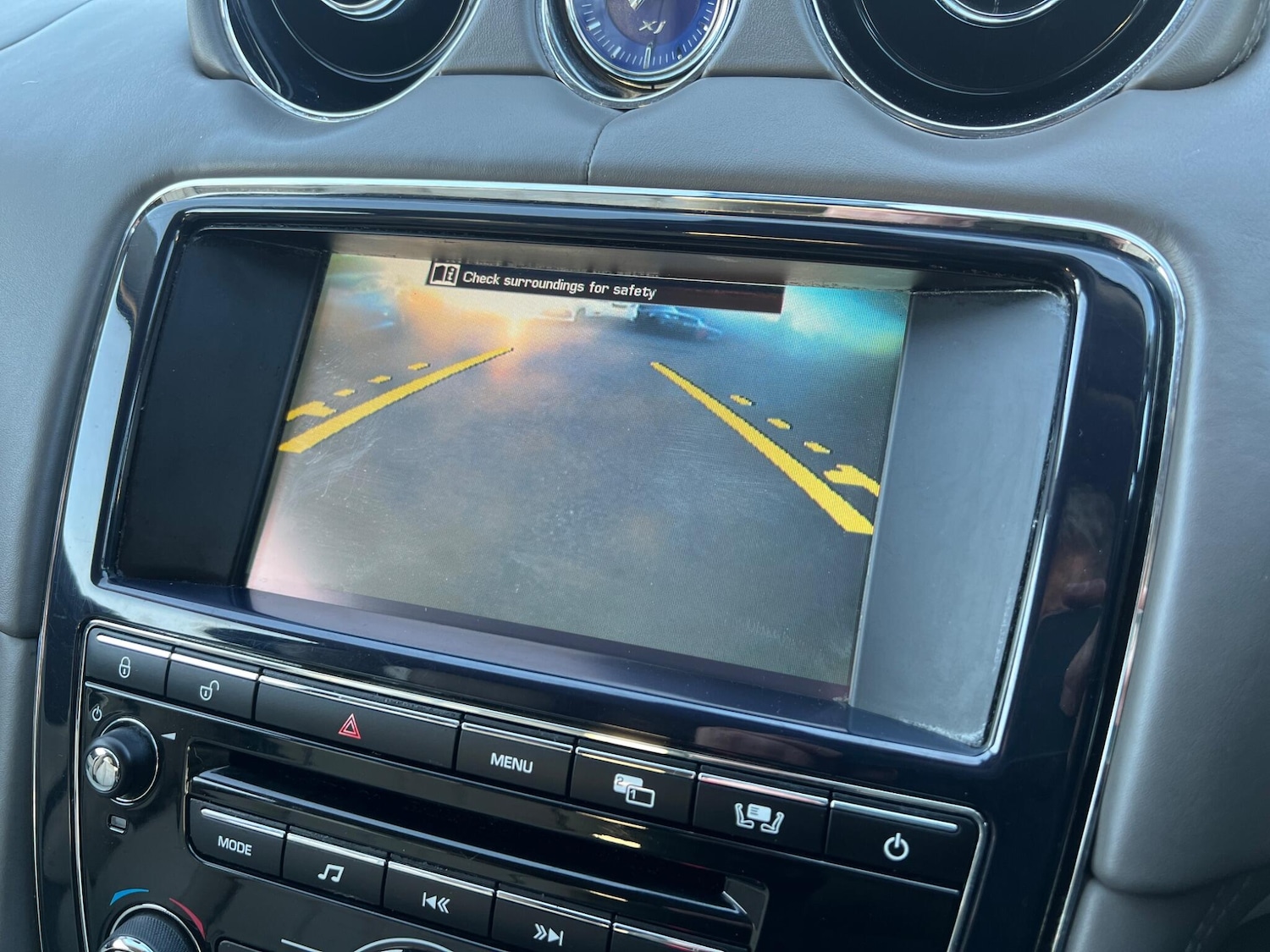 Used Jaguar XJ 2011 for sale - 77116624: Photo 31