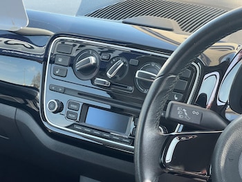 Used Volkswagen up! 2014 for sale - 78388120: Photo