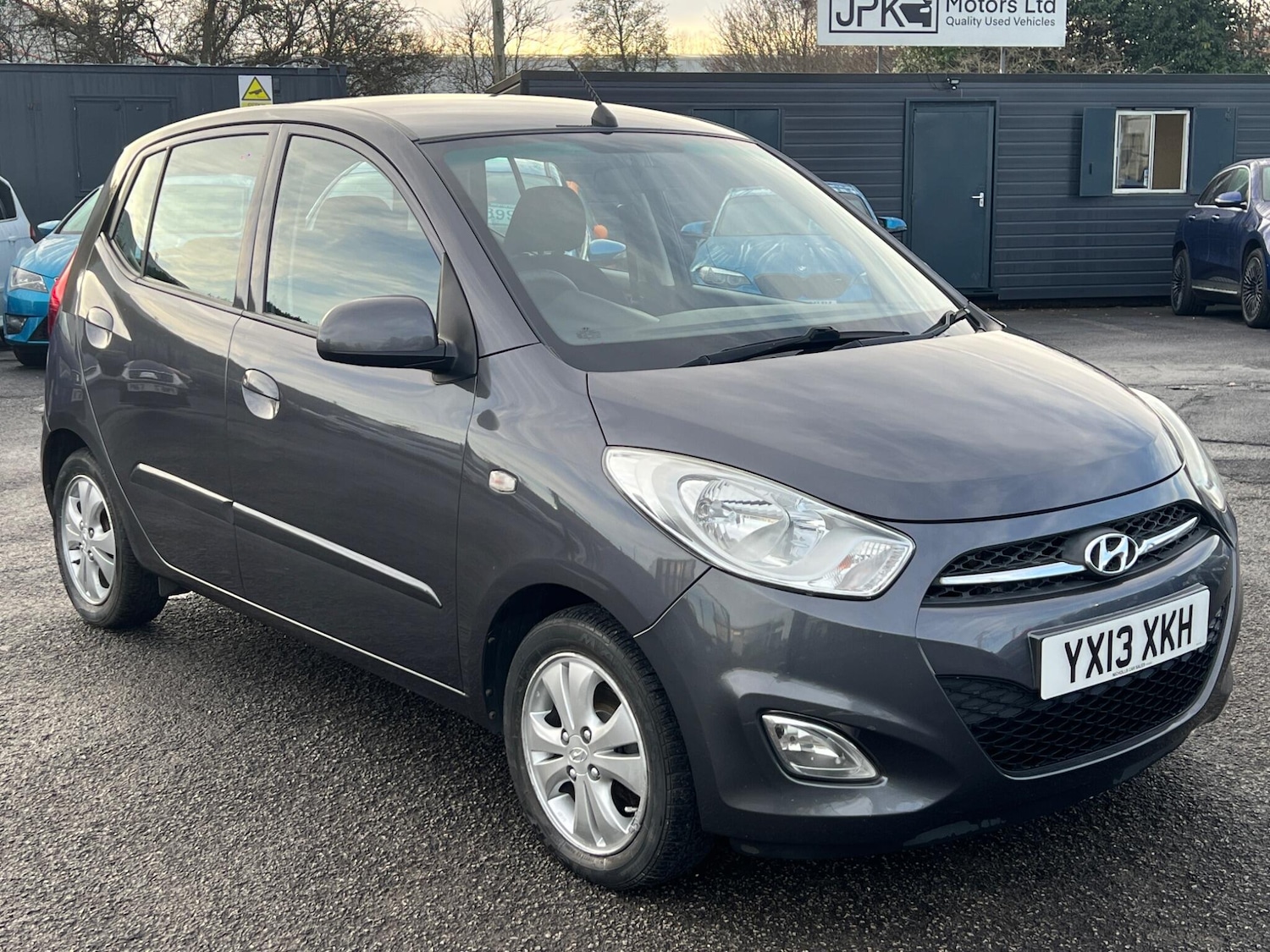 Used Hyundai i10 2013 for sale - 76935955: Photo 2