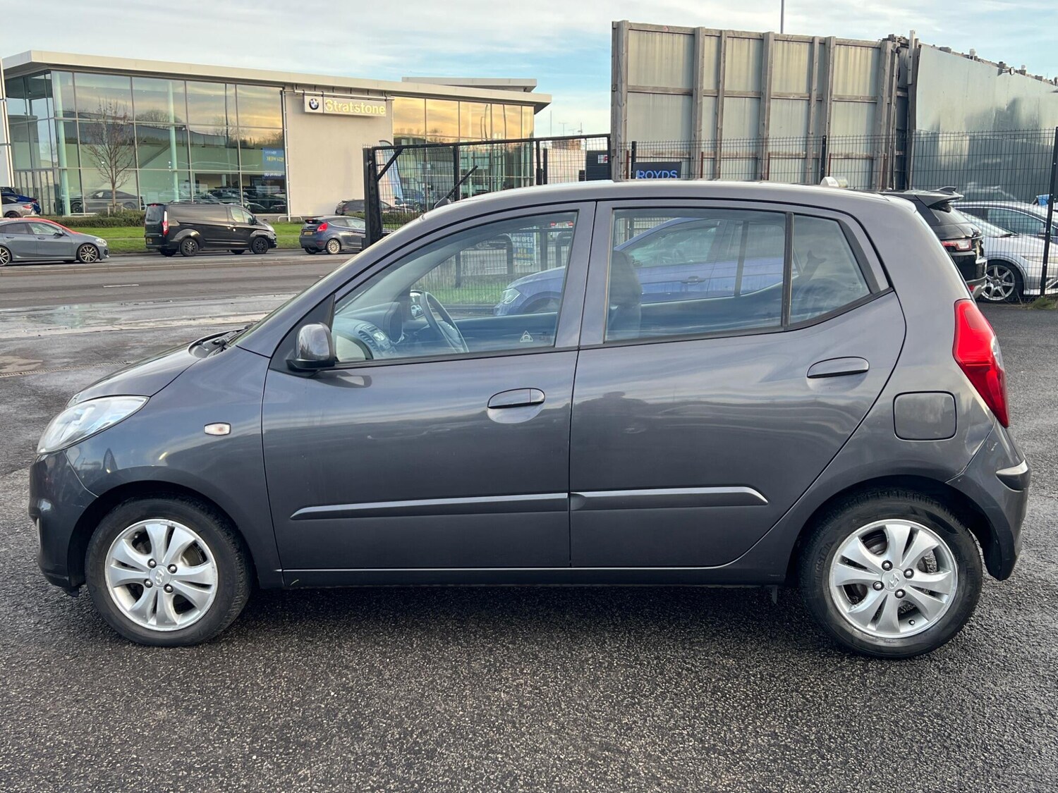 Used Hyundai i10 2013 for sale - 76935955: Photo 5
