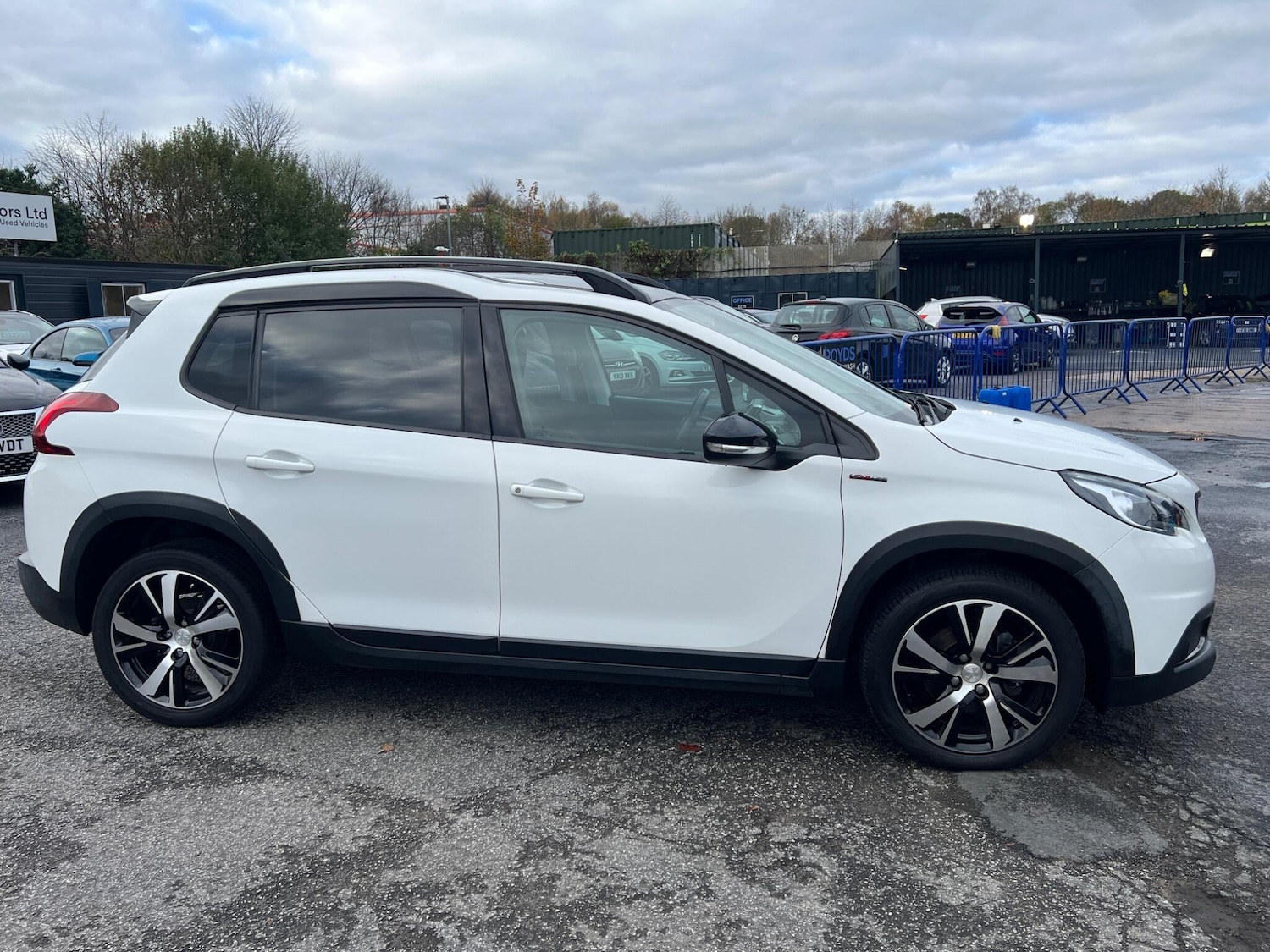 Used Peugeot 2008 2018 for sale - 77116618: Photo 8