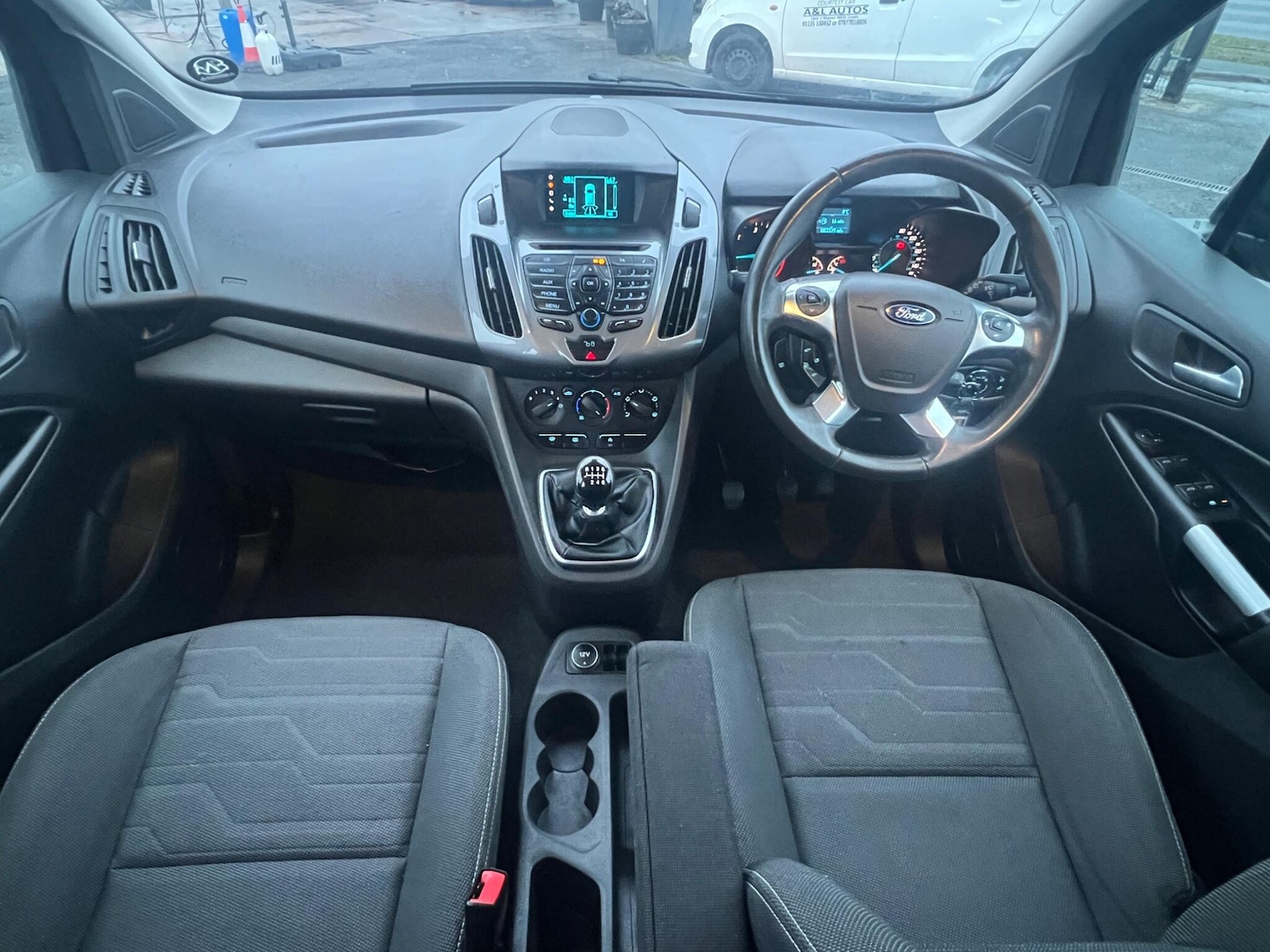 Used Ford Grand Tourneo Connect 2017 for sale - 77279201: Photo 13