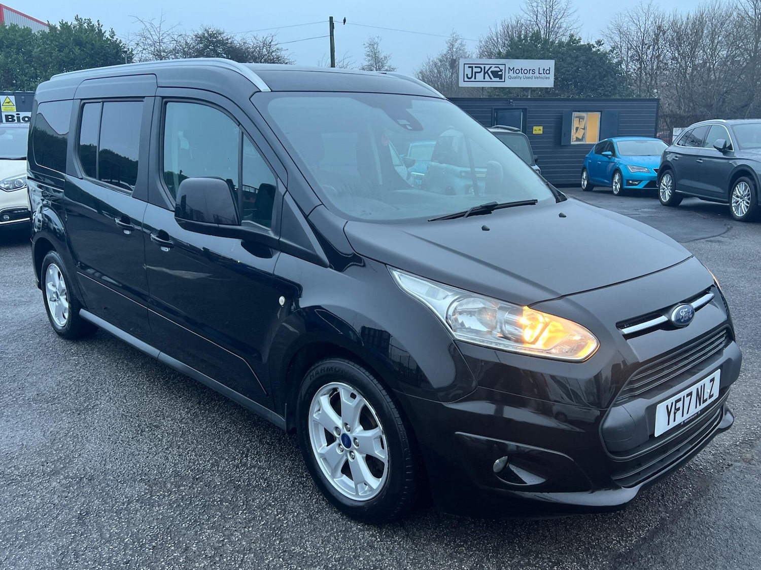 Used Ford Grand Tourneo Connect 2017 for sale - 77279201: Photo 2