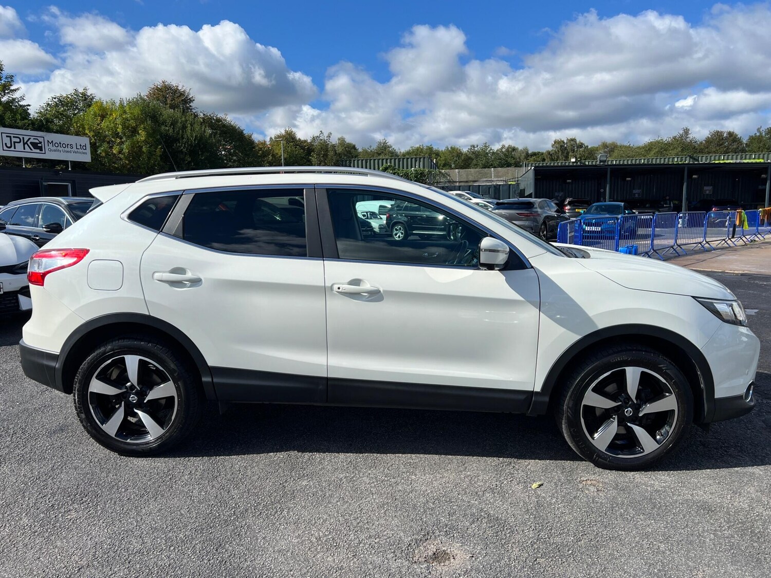 Used Nissan Qashqai 2017 for sale - 76024527: Photo 9