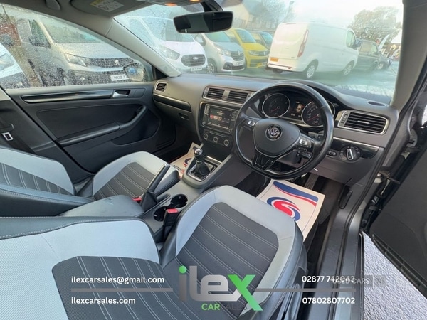 Used Volkswagen Jetta 2017 for sale - 76634536: Photo 9