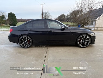 Used BMW 3 Series 2015 for sale - 77157100: Photo