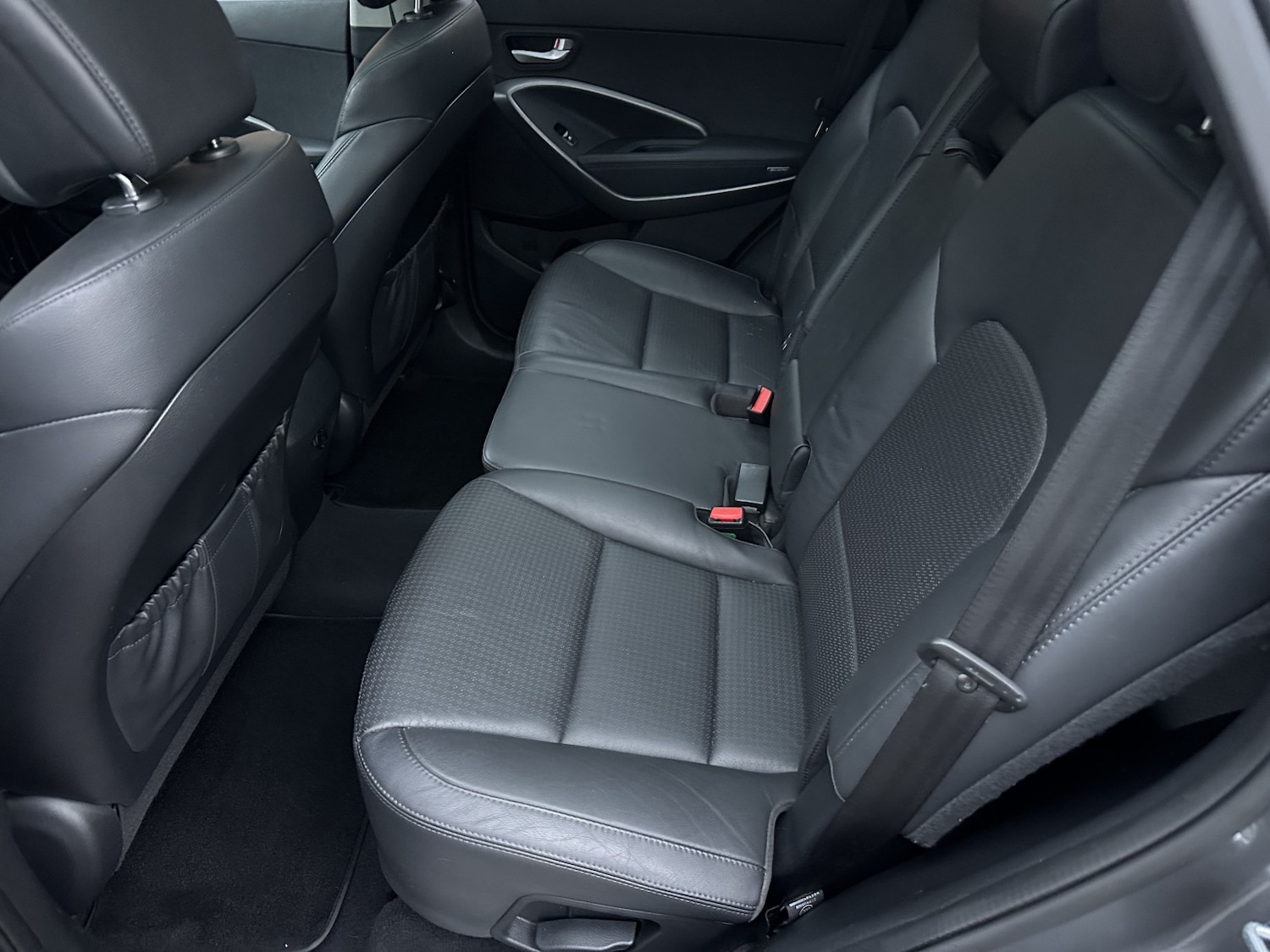 Used Hyundai Santa Fe 2014 for sale - 76488701: Photo 21