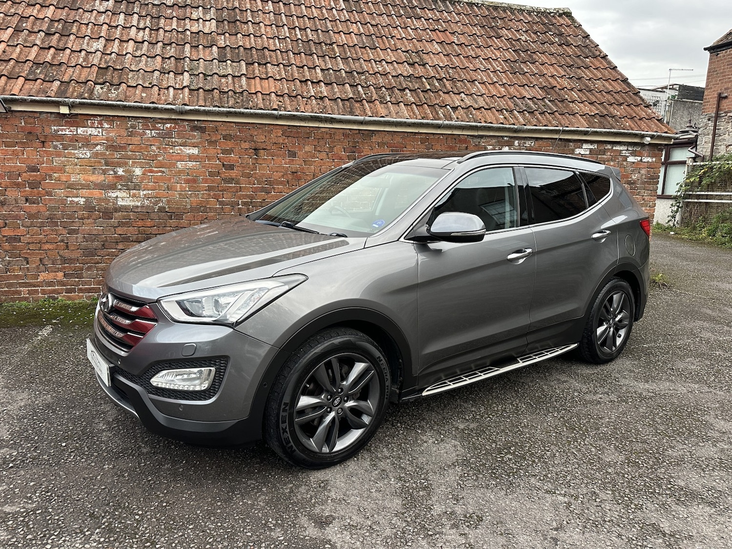 Used Hyundai Santa Fe 2014 for sale - 76488701: Photo 3