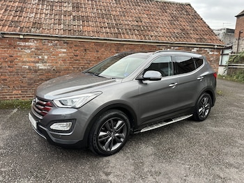 Used Hyundai Santa Fe 2014 for sale - 76488701: Photo