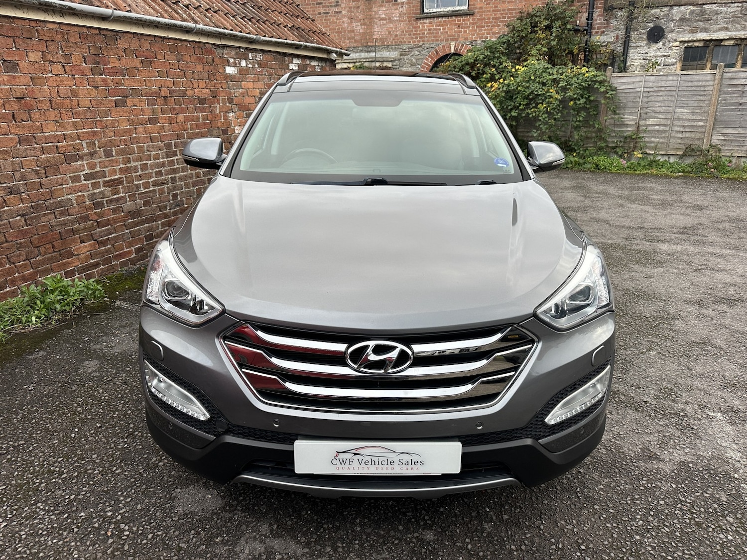 Used Hyundai Santa Fe 2014 for sale - 76488701: Photo 5