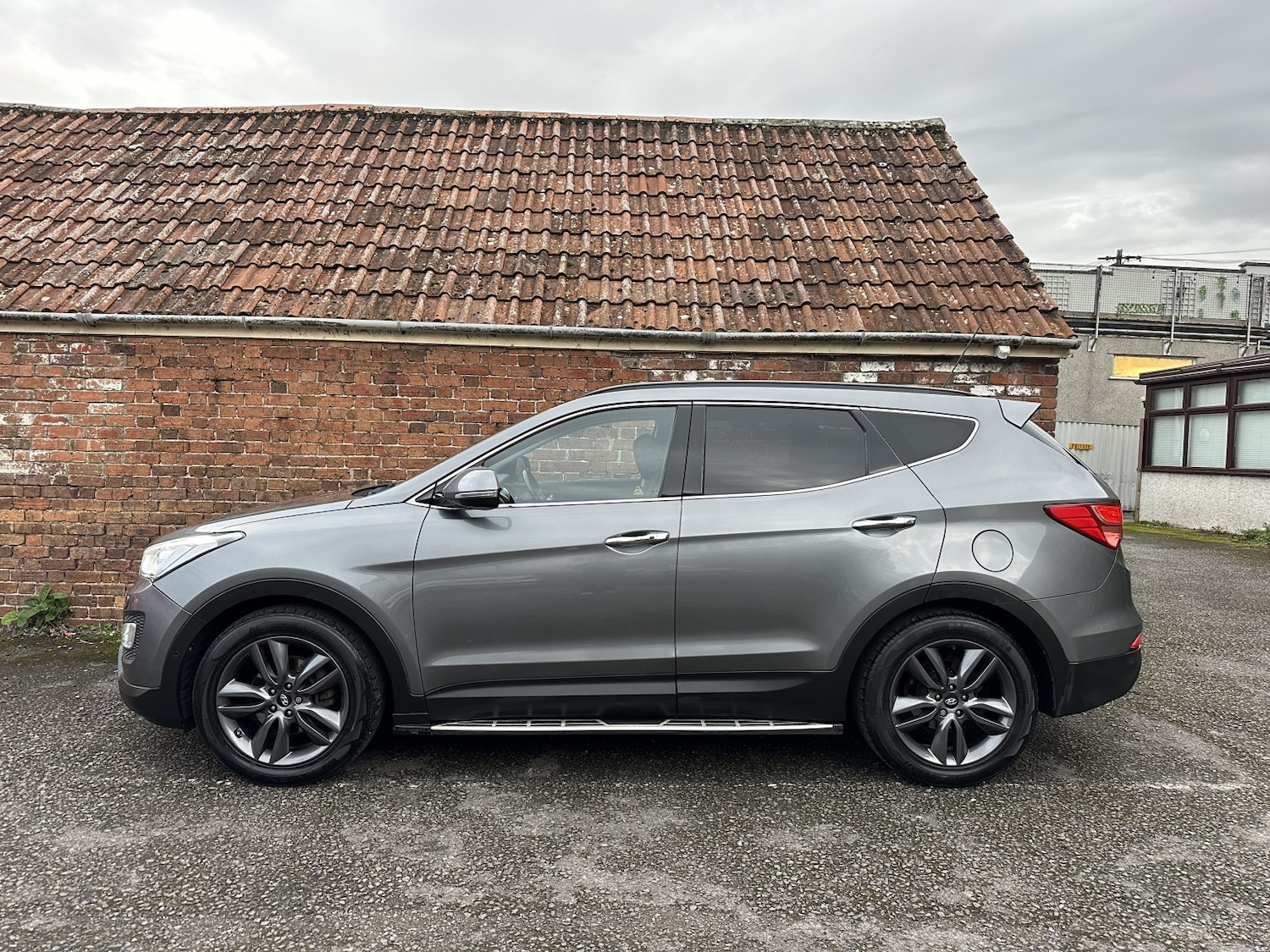 Used Hyundai Santa Fe 2014 for sale - 76488701: Photo 6