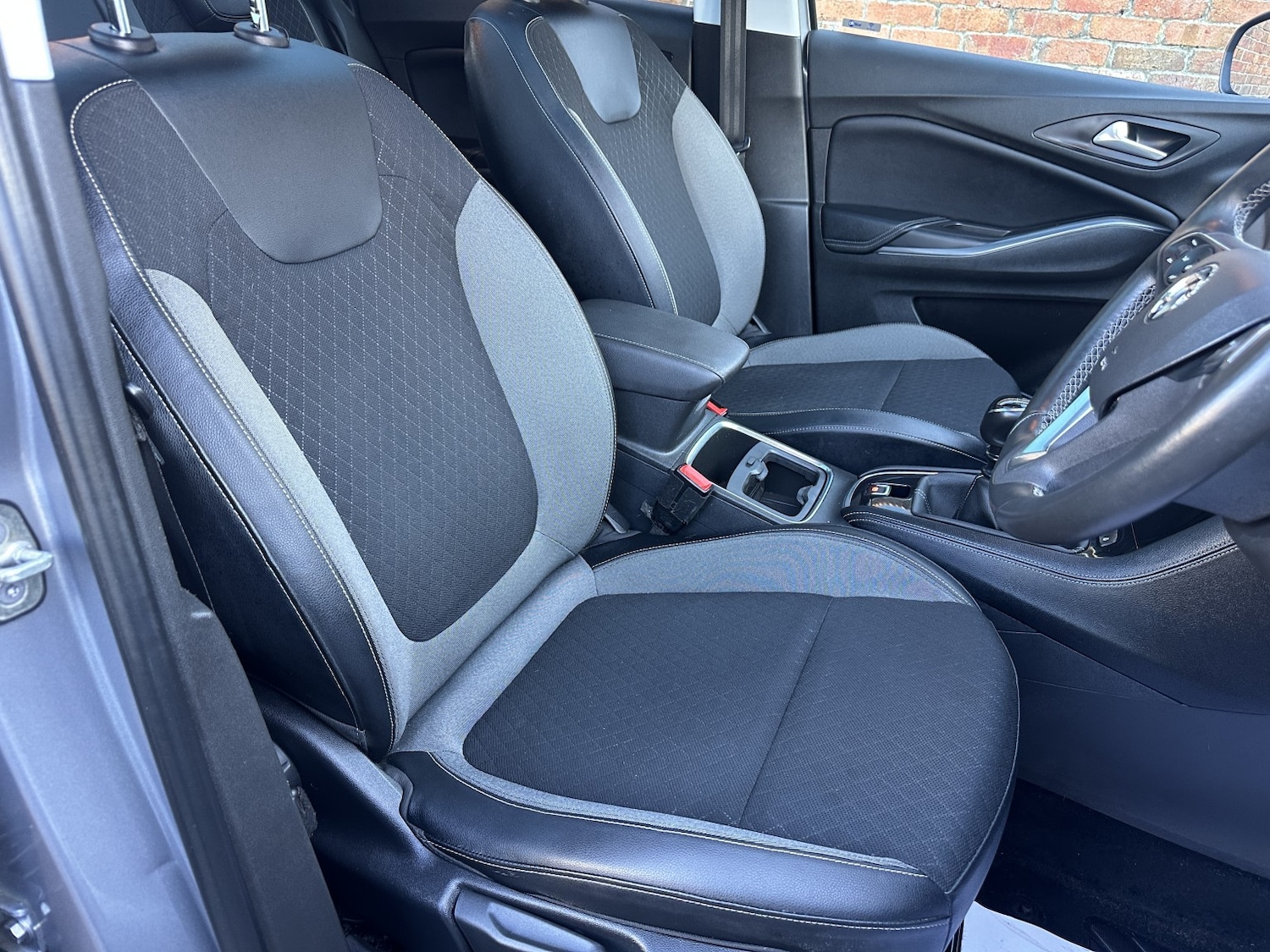 Used Vauxhall Grandland X 2018 for sale - 76643470: Photo 3