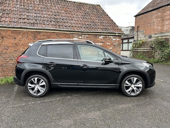 Used Peugeot 2008 2018 for sale - 77478077: Photo