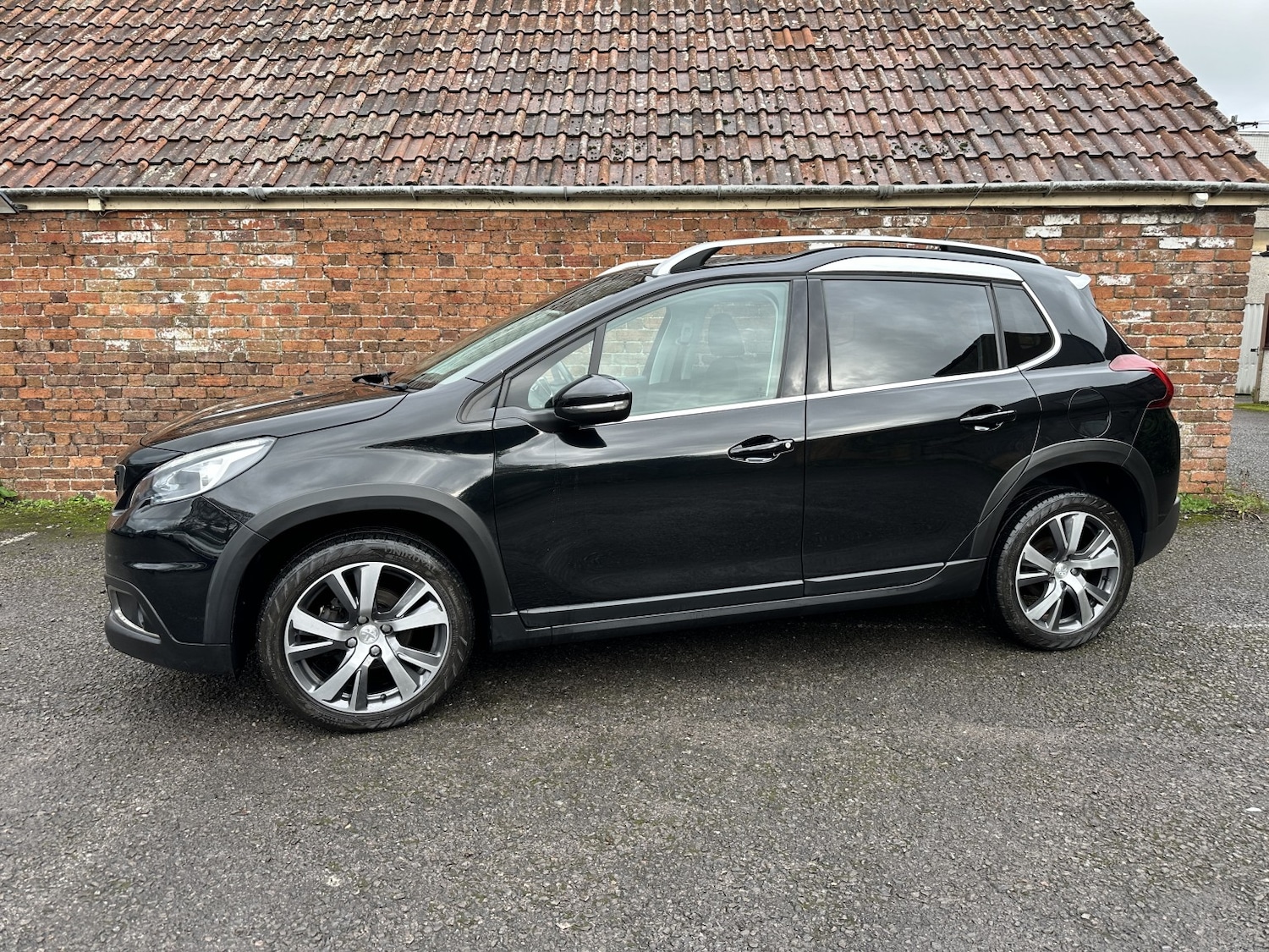 Used Peugeot 2008 2018 for sale - 77478077: Photo 4