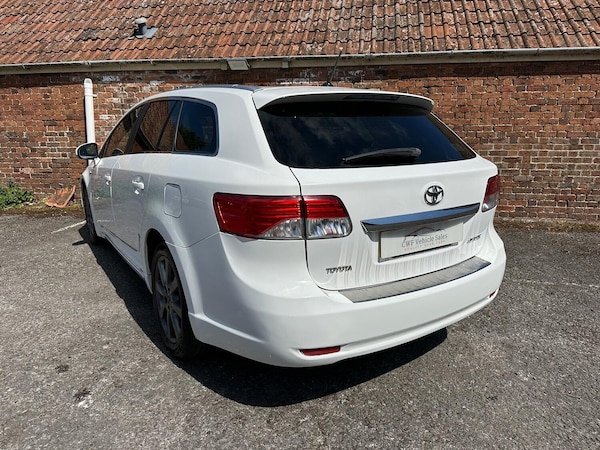 Used Toyota Avensis 2012 for sale - 76246188: Photo 10