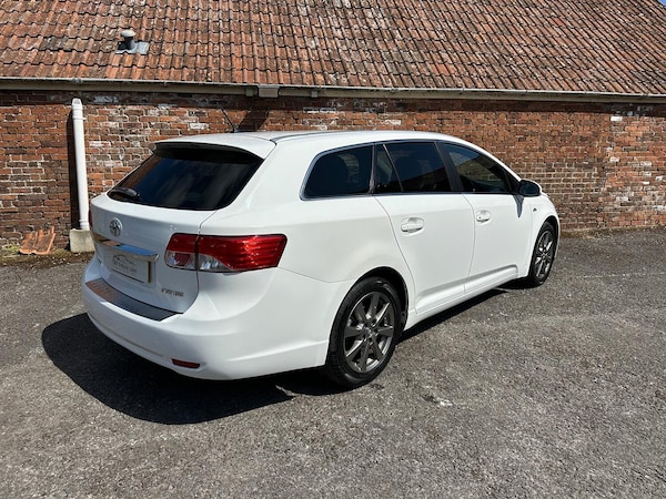 Used Toyota Avensis 2012 for sale - 76246188: Photo 11