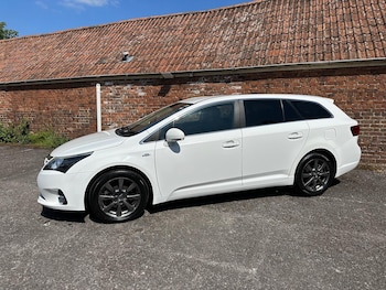 Used Toyota Avensis 2012 for sale - 76246188: Photo 3