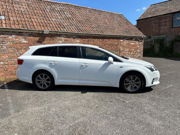 Used Toyota Avensis 2012 for sale - 76246188: Photo 5