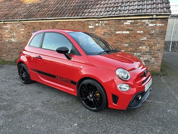 Used Abarth 595 2018 for sale - 76643485: Photo