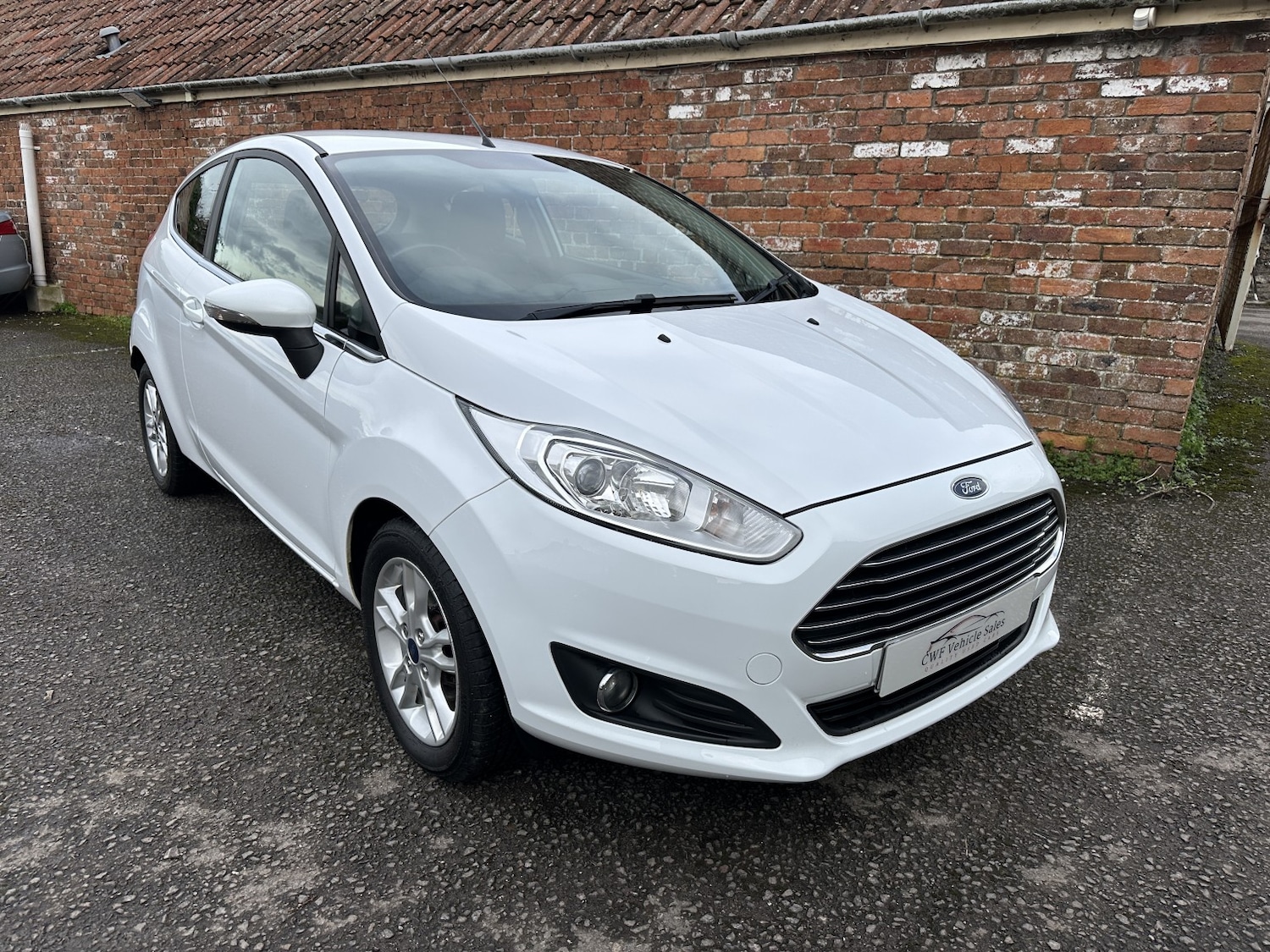 Used Ford Fiesta 2015 for sale - 77423464: Photo 2