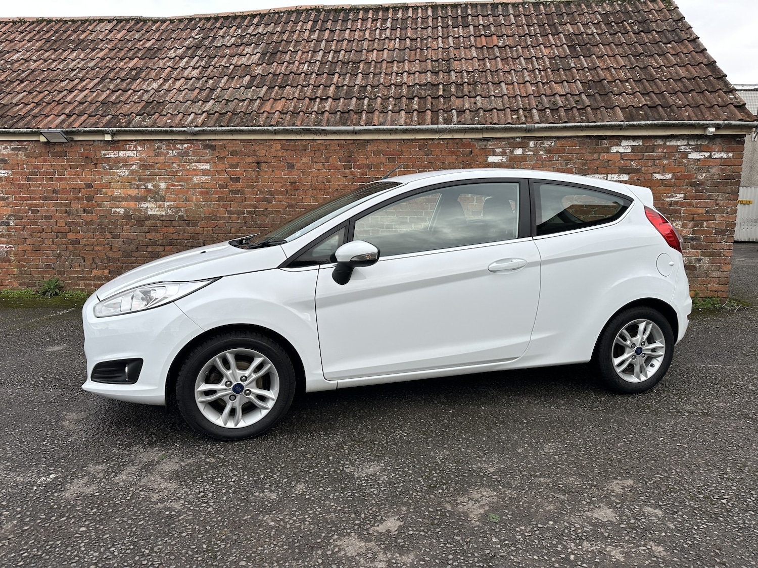 Used Ford Fiesta 2015 for sale - 77423464: Photo 5