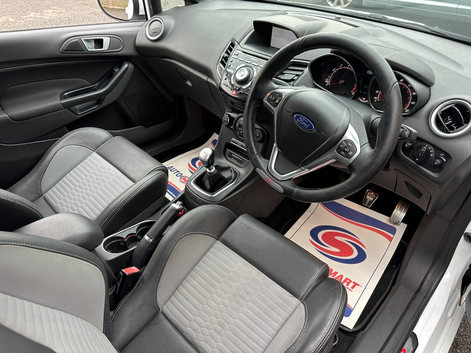 Used Ford Fiesta 2017 for sale - 77792925: Photo 14