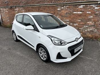 Used Hyundai i10 2018 for sale - 78852517: Photo