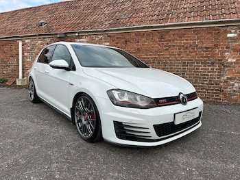 Used Volkswagen Golf 2014 for sale - 76246116: Photo