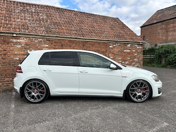 Used Volkswagen Golf 2014 for sale - 76246116: Photo