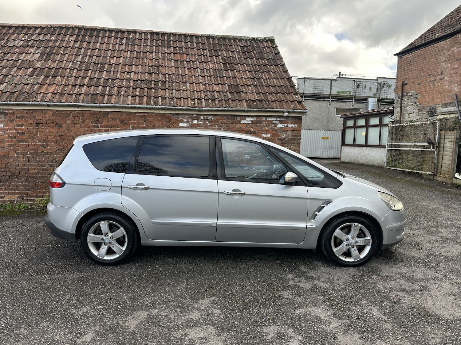 Used Ford S-Max 2008 for sale - 77707214: Photo 3