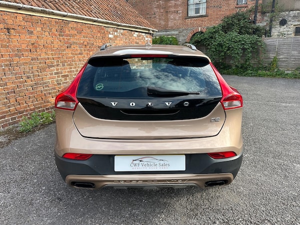 Used Volvo V40 Cross Country 2014 for sale - 76252367: Photo 10