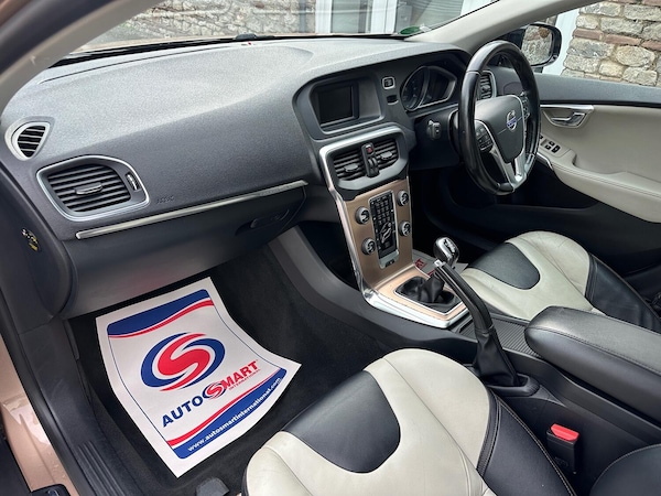 Used Volvo V40 Cross Country 2014 for sale - 76252367: Photo 21