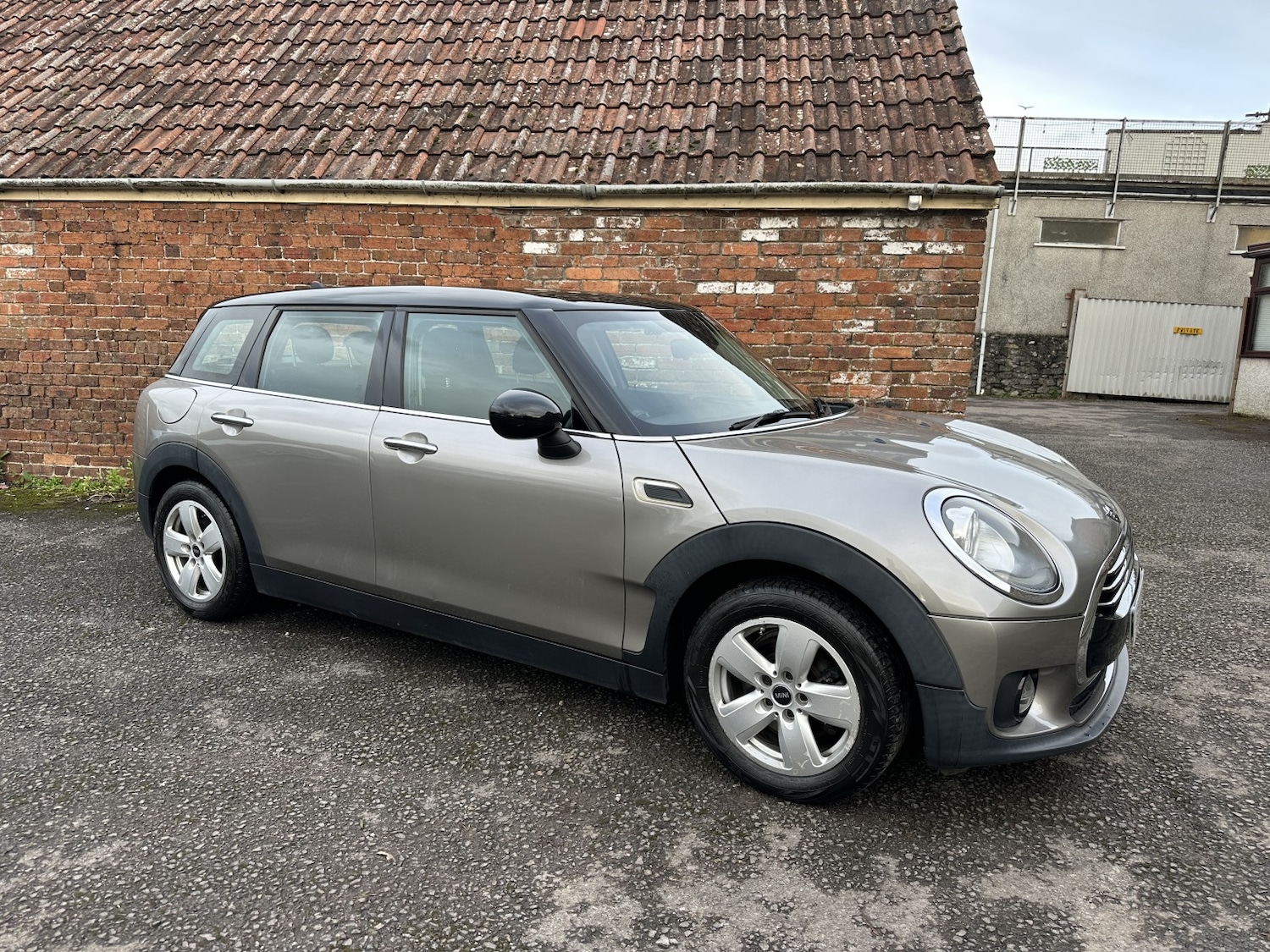 Used MINI Clubman 2016 for sale - 77423335: Photo 1