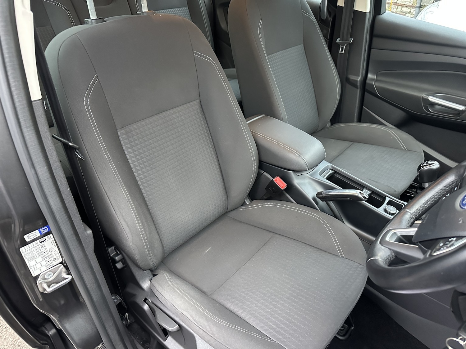 Used Ford Grand C-Max 2018 for sale - 77610099: Photo 19