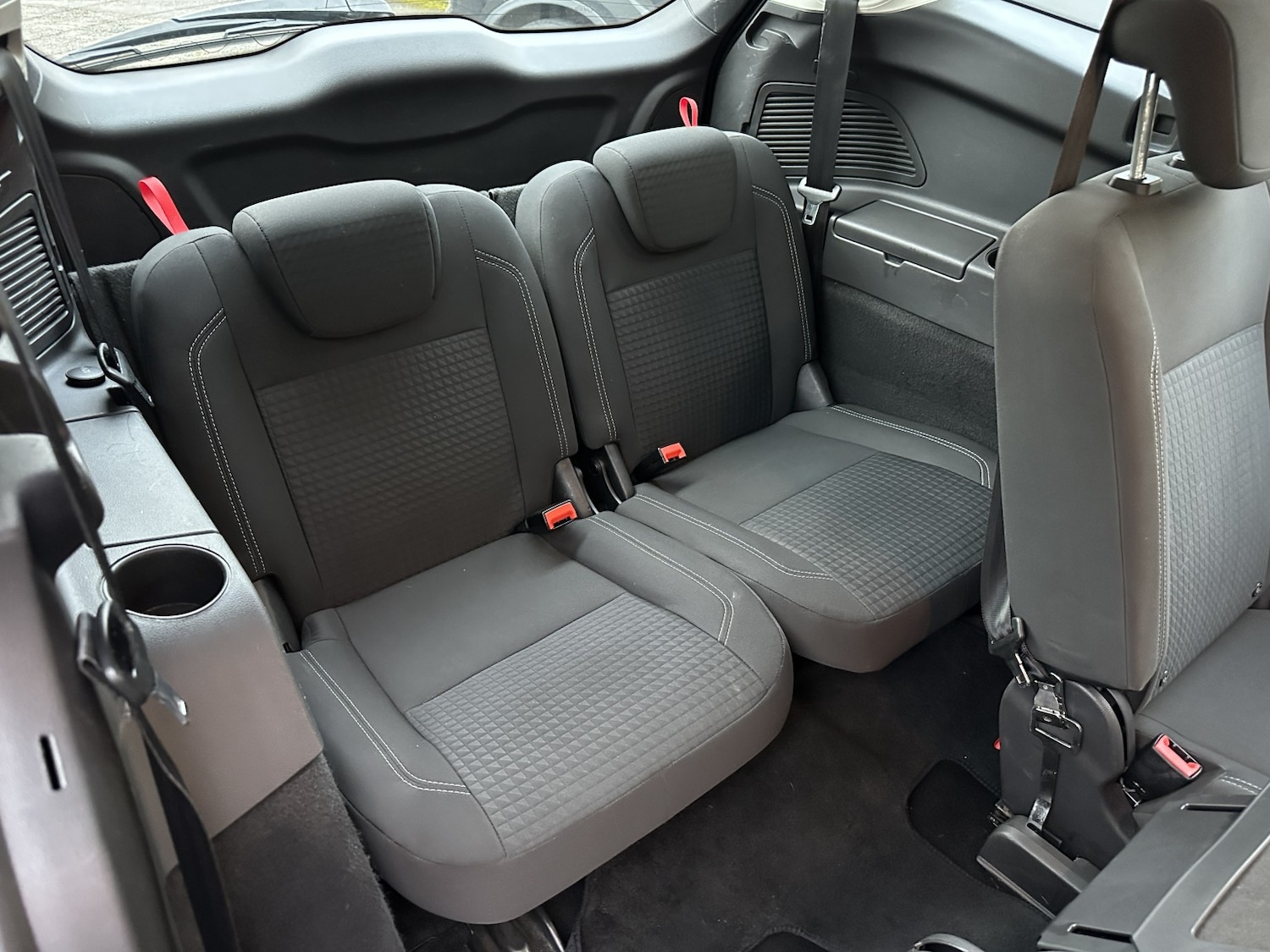 Used Ford Grand C-Max 2018 for sale - 77610099: Photo 21