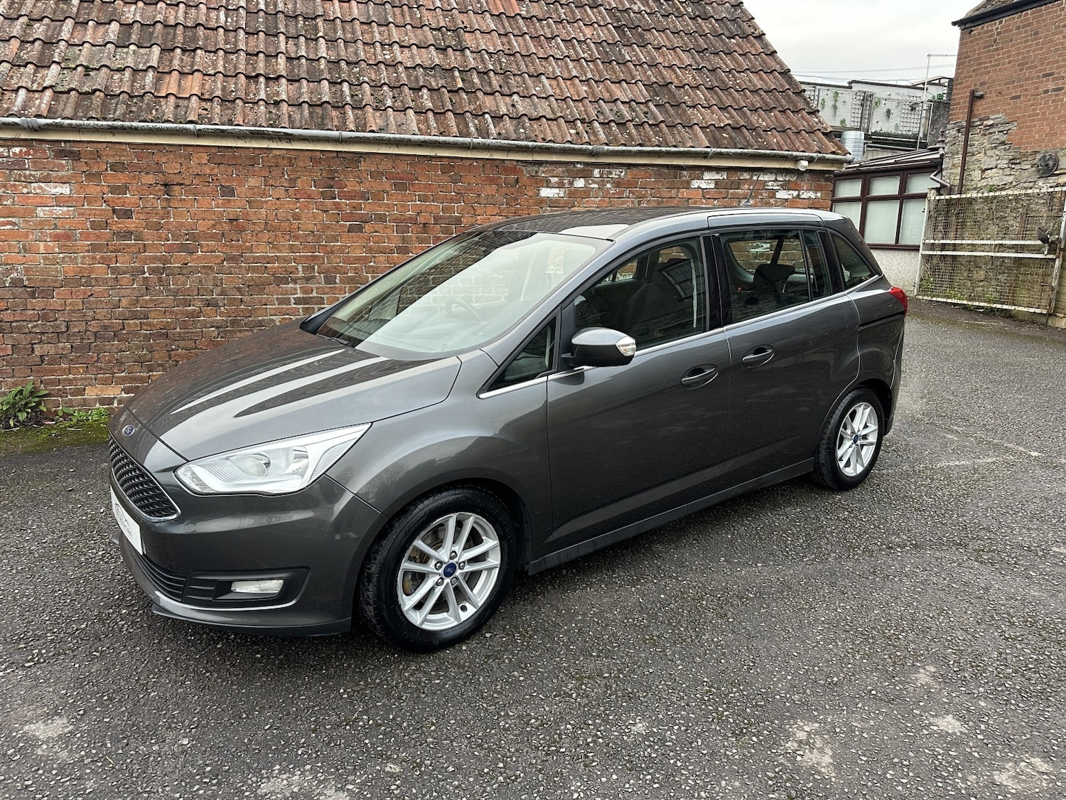 Used Ford Grand C-Max 2018 for sale - 77610099: Photo 6