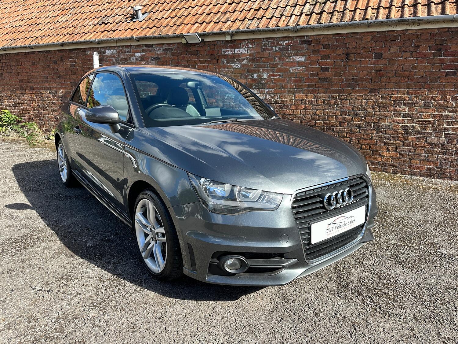 Used Audi A1 2013 for sale - 76076018: Photo 2