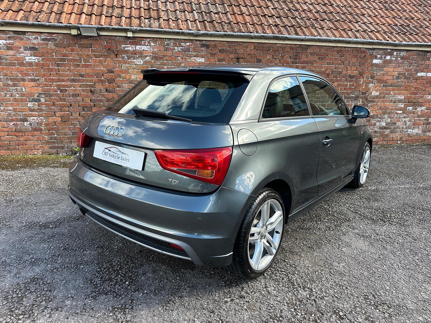 Used Audi A1 2013 for sale - 76076018: Photo 5