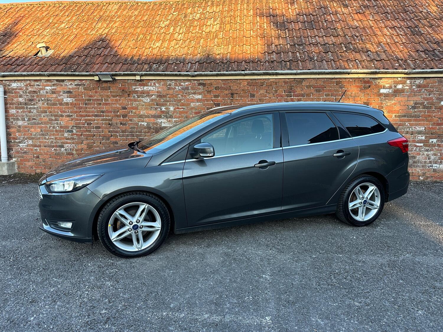 Used Ford Focus 2017 for sale - 76107281: Photo 4