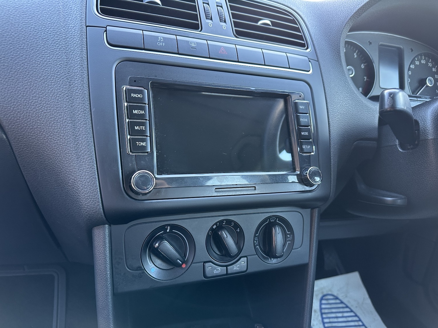 Used Volkswagen Polo 2012 for sale - 76521057: Photo 17