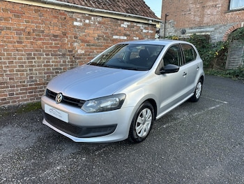 Used Volkswagen Polo 2012 for sale - 76521057: Photo