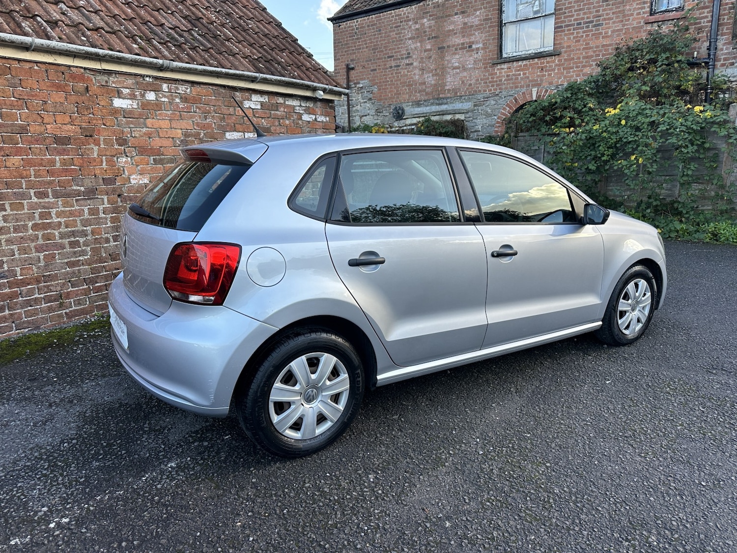 Used Volkswagen Polo 2012 for sale - 76521057: Photo 9